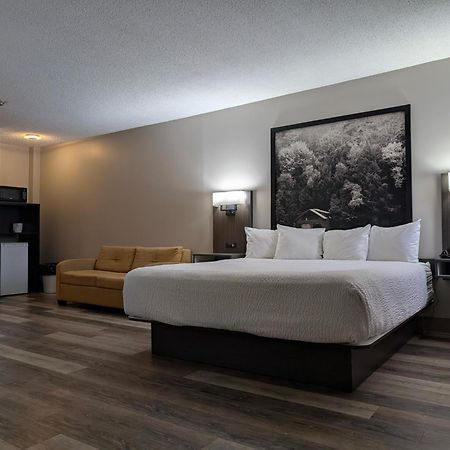 Super 8 By Wyndham Thunder Bay Motel Екстериор снимка