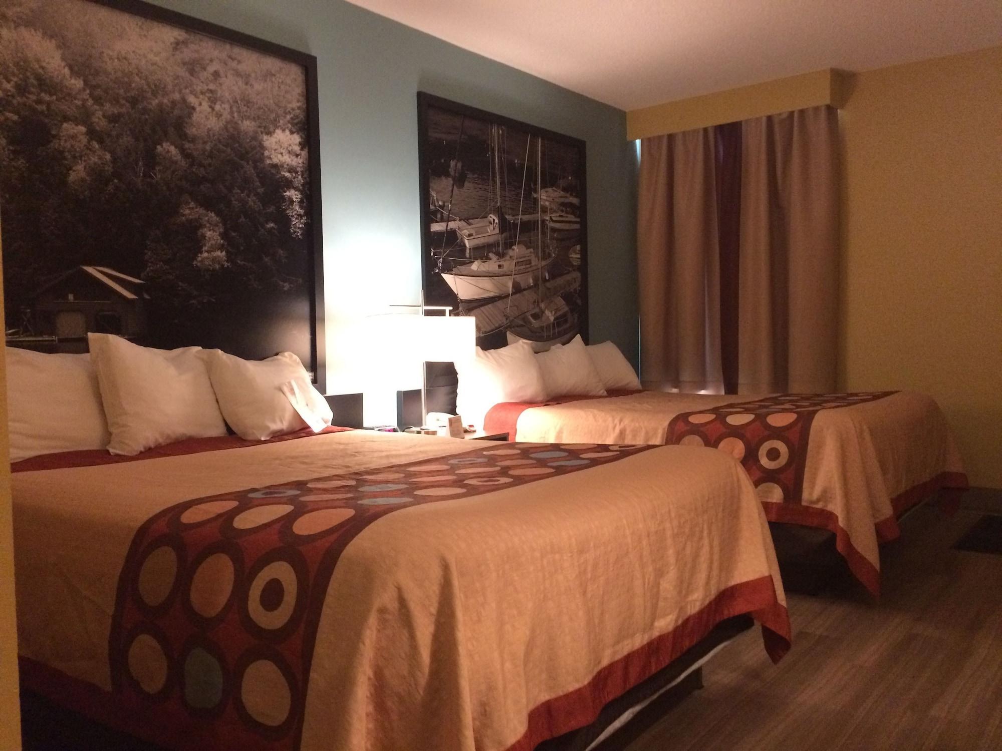 Super 8 By Wyndham Thunder Bay Motel Екстериор снимка