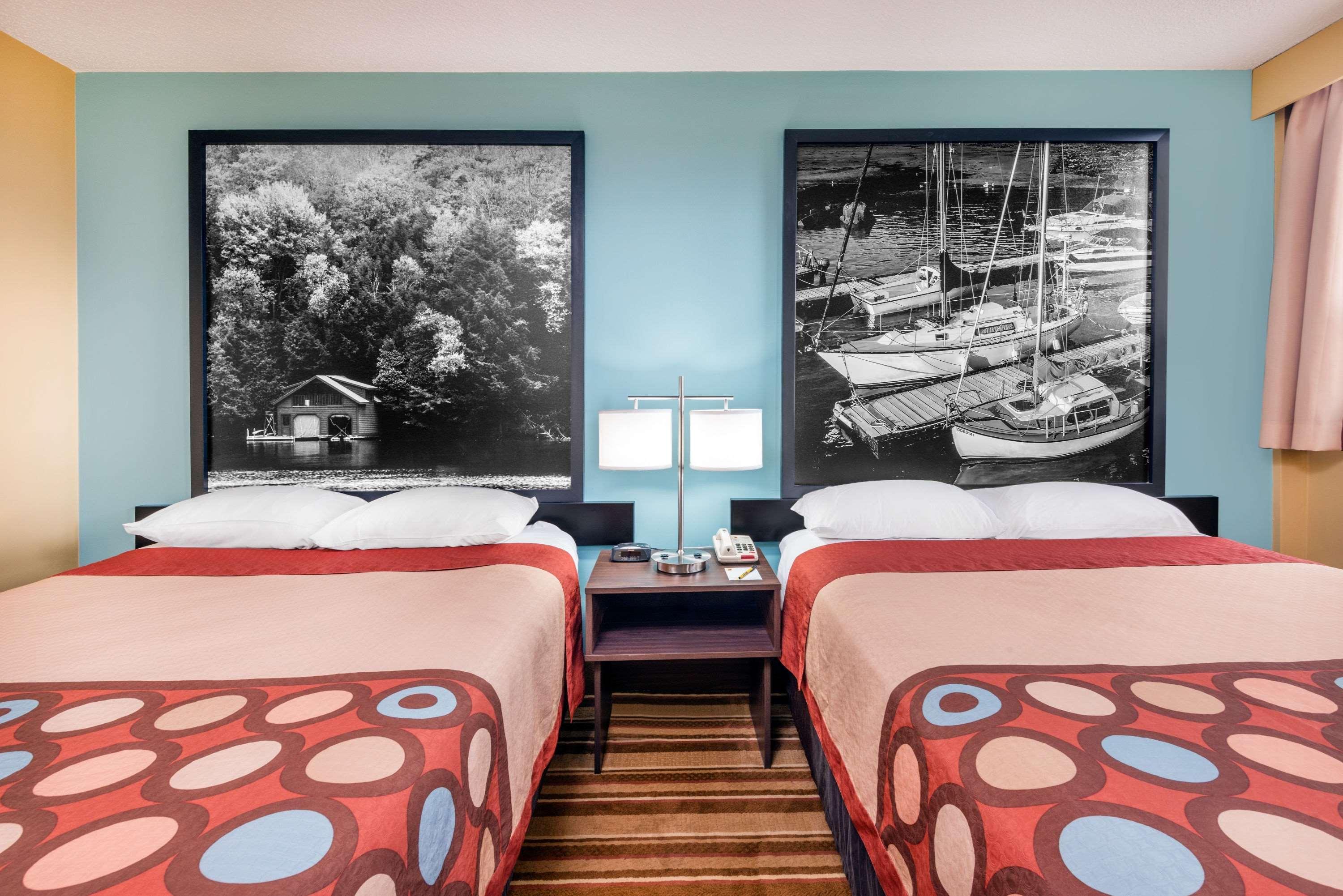 Super 8 By Wyndham Thunder Bay Motel Екстериор снимка