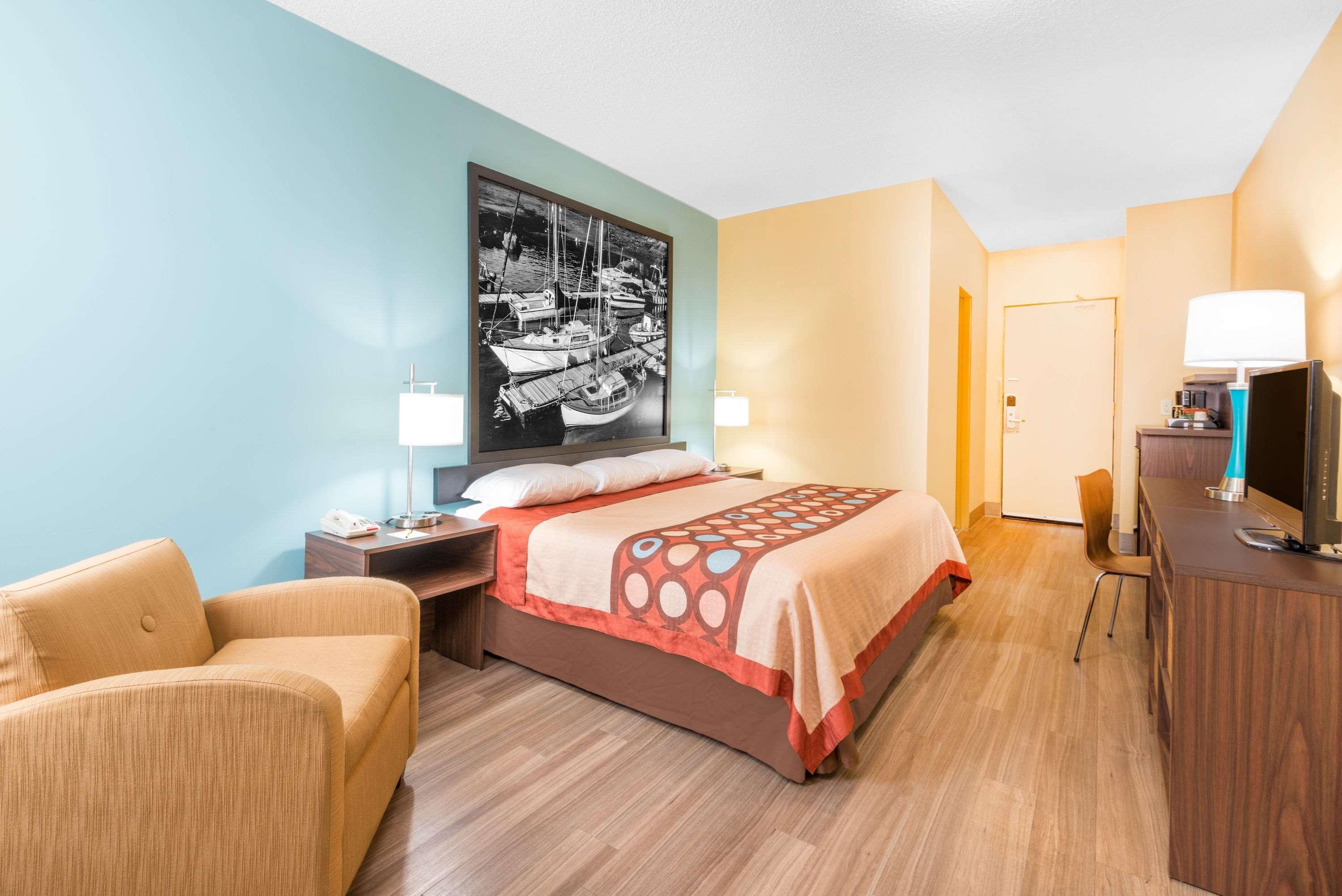 Super 8 By Wyndham Thunder Bay Motel Екстериор снимка