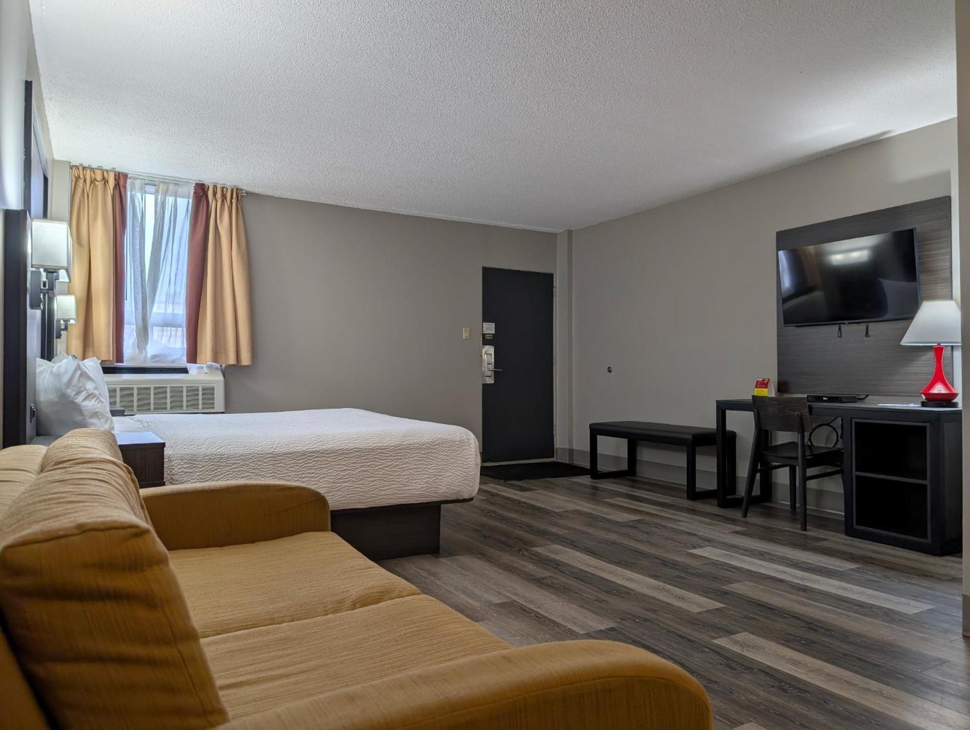 Super 8 By Wyndham Thunder Bay Motel Екстериор снимка