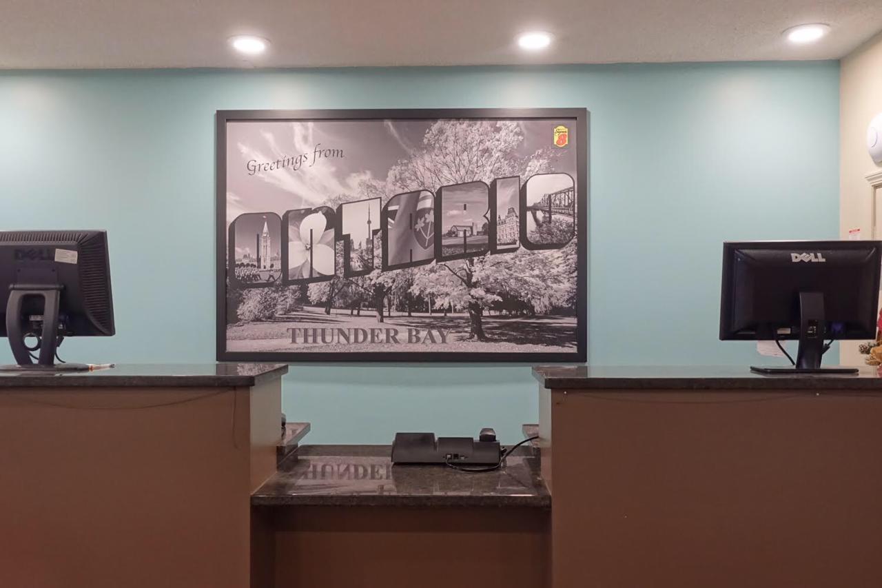 Super 8 By Wyndham Thunder Bay Motel Екстериор снимка